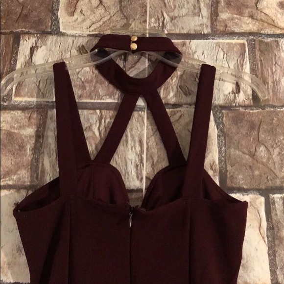 Wine colored halter dress size S - Picture 5 of 7